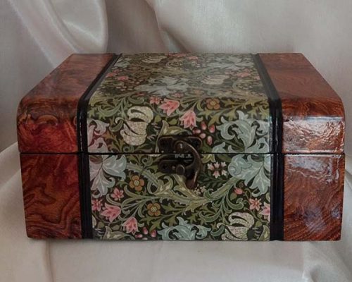 Light Walnut Memory/Keepsake Box